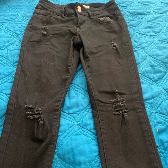 Distress skinny jeans look new worn once - Picture 2 of 3